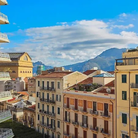 Casa Vale E Giu *